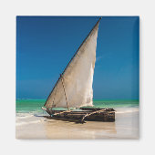 Traditionelles Fischerboot am Strand Magnet (Vorne)