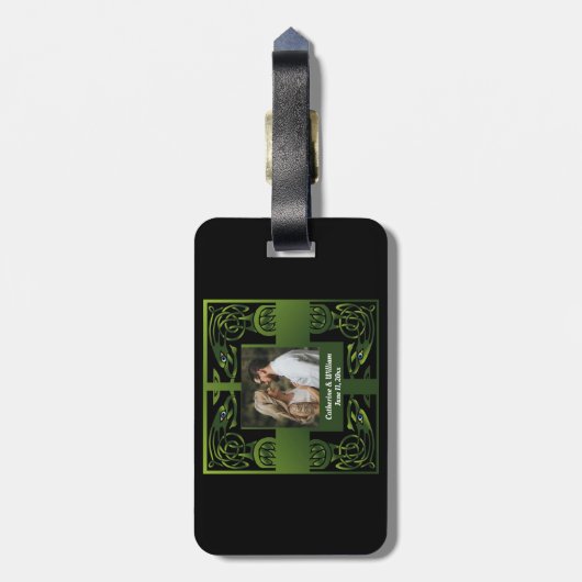 Traditionelles Grünes Irisches Celtisches Gepäckanhänger (Rückseite vertikal)