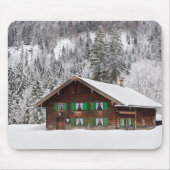 Traditionelles hölzernes Haus in Bayern mousepad (Vorne)