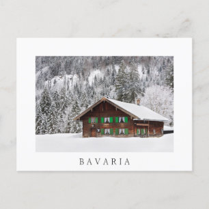 Traditionelles Holzhaus in Bayern, weiße Postkarte