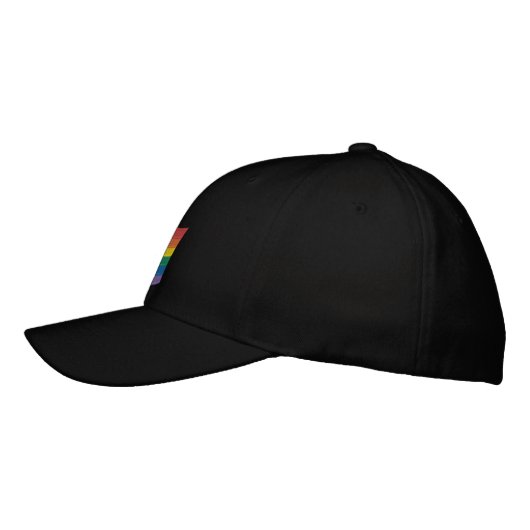 Traditionelles LGBTQ+-Flag mit besticktem Baseball Bestickte Baseballkappe (Links)