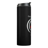 Traditionelles Logo auf thermischer Trommel Thermosbecher (Nach links gedreht)