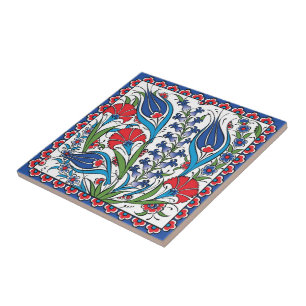 Traditionelles Rot-Blau-Blumenmuster Türkisches Os Fliese