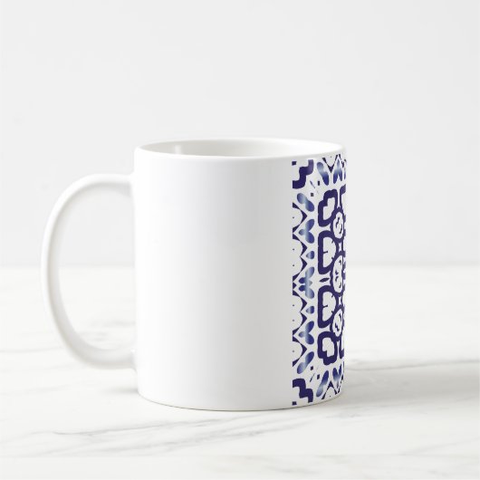 Traditionelles verziertes portugiesisches Azulejo. Kaffeetasse (Links)