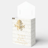 Traditionelles weißes Pergament und Golddamastenho Geschenkschachtel (Geöffnet)