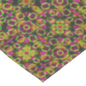 Trafford Sun Berry Tischdecke (Schrägansicht)