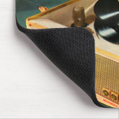 tragbare Plattenspielerwerbung für die 50er Jahre Mousepad (Ecke)