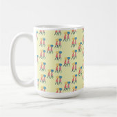 Tragen eines Pillen-Musters Kaffeetasse (Links)
