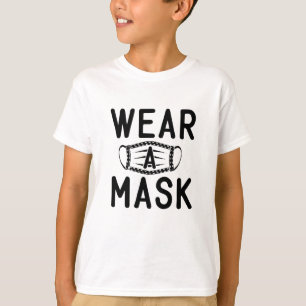 Tragen Sie eine Maske, die eine einfache Grundwarn T-Shirt
