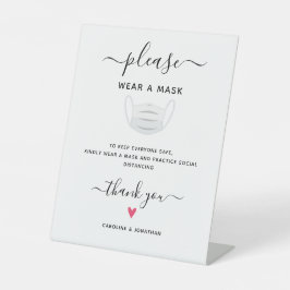 Tragen Sie eine Maske soziale Distanz einfache Hoc Sockelschild