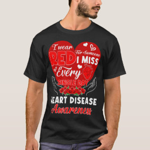 Tragen Sie für jemanden mit Herzkrankheit Rot T-Shirt
