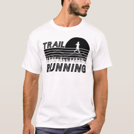 Trail Running im Sonnenuntergang mit Bergen  T-Shirt