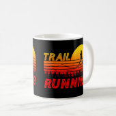 Trail Running orangen Sonnenuntergang mit Bergen Kaffeetasse (VorderseiteRechts)