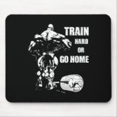 Train Hard oder Go Zuhause Swole Bodybuil Mousepad (Vorne)