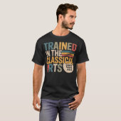 Trained In The Classical Arts Speed Handbuch  T-Shirt (Vorne ganz)