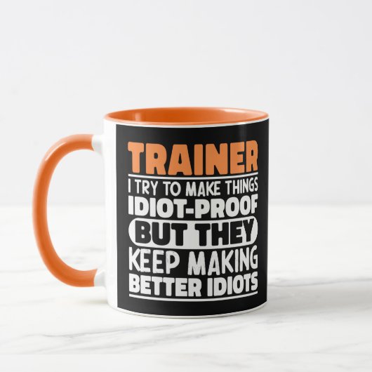 Trainer Ich versuche, Dinge zu einem lustigen Spri Tasse (Links)