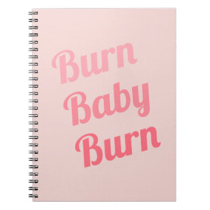 Trainingsmotivation Burn Baby Pink Notizblock