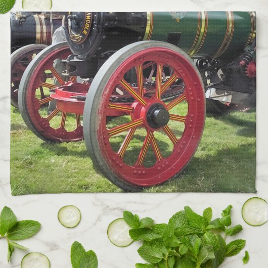 TRAKTIONSMOTOR HANDTUCH (Gefaltet)