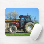 Traktor auf einem Bauernhof in Frankreich Mousepad (Mit Mouse)