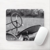 Traktor im hohen Gras Mousepad (Mit Mouse)