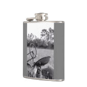 Traktor in der langen Grasflasche Flachmann (Links)