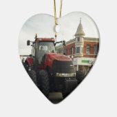 Traktor in der Traktor-Parade Keramikornament (Links)