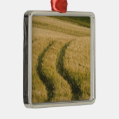 Traktoren durch Weizen, Toskana, Italien Silbernes Ornament (Rechts)