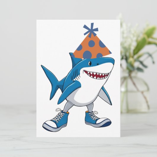 Tralalero Tralala Birthday Cartoon Shark Einladung (Stehend Vorderseite)