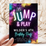 Trampolin-Party Einladung | PARTY<br><div class="desc">Neon Jump Geburtstagsparty Einladung. Bereit,  von dir personalisiert zu sein!</div>