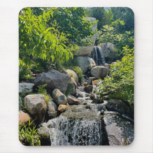 Tranquil Green Falls Serene Nature Elegance Mousepad (Vorne)