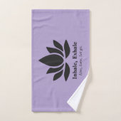 Tranquil Lotus: Einatmen, Inspiration fürs Ausatme Badhandtuch Set (Handtuch)