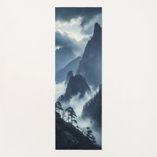 Tranquil Misty Mountains Yoga Mat Yogamatte (Vorderseite)