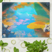 Tranquil Waters: Mt. Fuji's Reflection Geschirrtuch (Gefaltet)