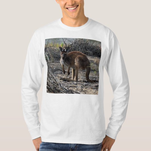 Tranquisiter Moment: Australisches Kangaroo in Bil T-Shirt (Vorderseite)