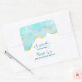 Tranquisites tropisches Grün mit goldenen Grenze G Quadratischer Aufkleber (Umschlag)