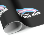Trans Kids schützen - Regenbogen Geschenkpapier (Rolleneckpunkt)