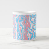 Trans Pride Flag Trippy Boho Groovy Wavy Streifen Jumbo-Tasse (Vorderseite)