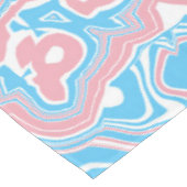 Trans Pride Flag Trippy Boho Groovy Wavy Streifen Tischdecke (Schrägansicht)