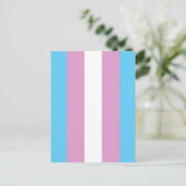 Trans Pride-Flagge Postkarte (Stehend Vorderseite)
