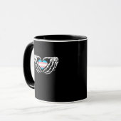 Trans Pride Skeleton Halloween Transgender Goth He Tasse (Vorderseite Links)
