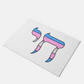 Trans-Stolz-Flagge Chai Fußmatte (Schrägansicht)
