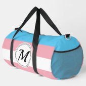 Transgender pride flag with a custom initial  duffle bag (Rechte Ecke)