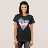 Transgender Pride Niedlich Heart Flag T-Shirt (Vorne ganz)