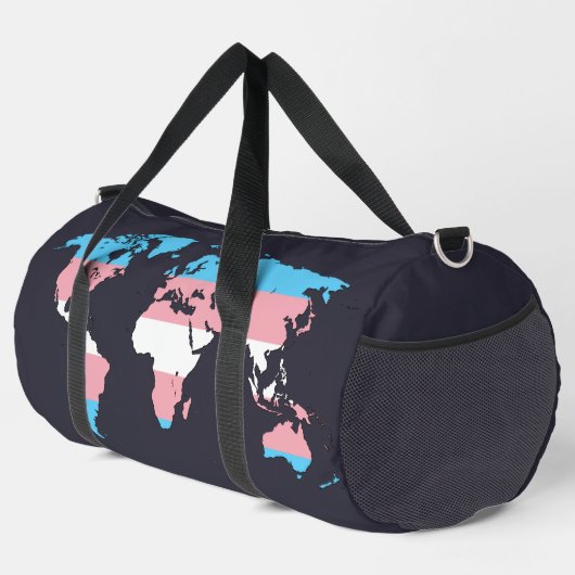Transgender pride world map   duffle bag (Rechte Ecke)