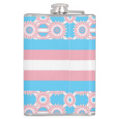 Transgender-Stolperflagge mit blauer Blume Flachmann (Rückseite)