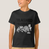 Trashed Panda Funny Drunk Racoon Gets Drunk Meme F T-Shirt (Vorderseite)