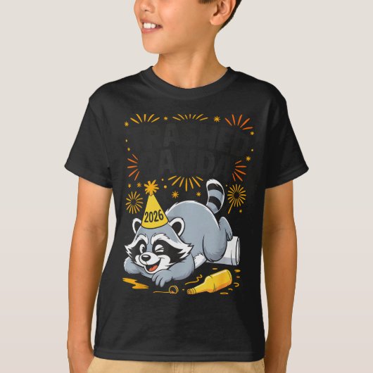 Trashed Panda New Year 2026 Funny Drunk Raccoon  T-Shirt (Vorderseite)