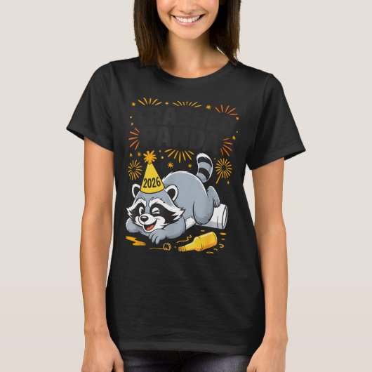 Trashed Panda New Year 2026 Funny Drunk Raccoon  T-Shirt (Vorderseite)