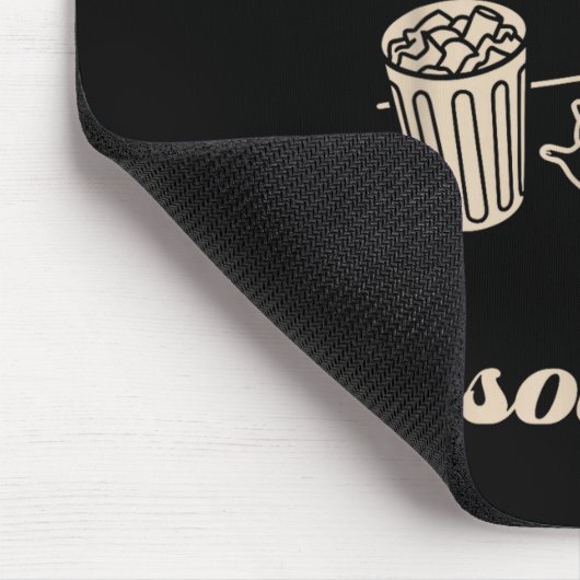 Trashed Panda New Year Resolution Funny Drunk Racc Mousepad (Ecke)