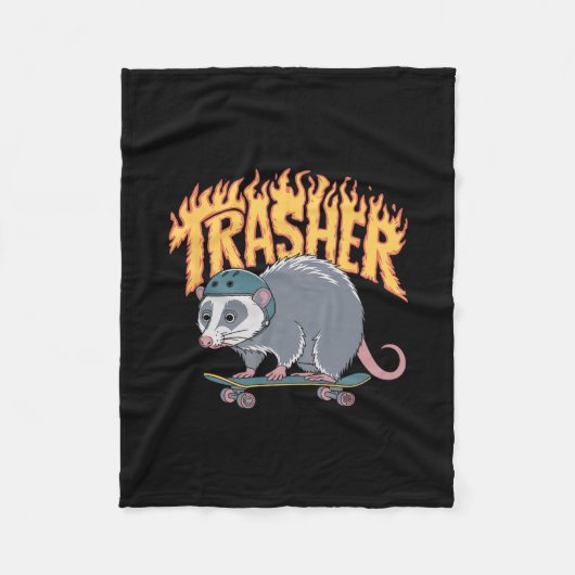 Trasher Skateboarding Opossum Helm Flammen Skate Fleecedecke (Vorderseite)